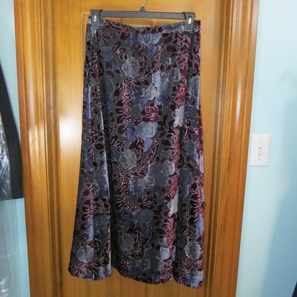 Coldwater Creek Gray & Burgundy Floral Midi Skirt Burn Out Lined Size Large - Picture 5 of 8